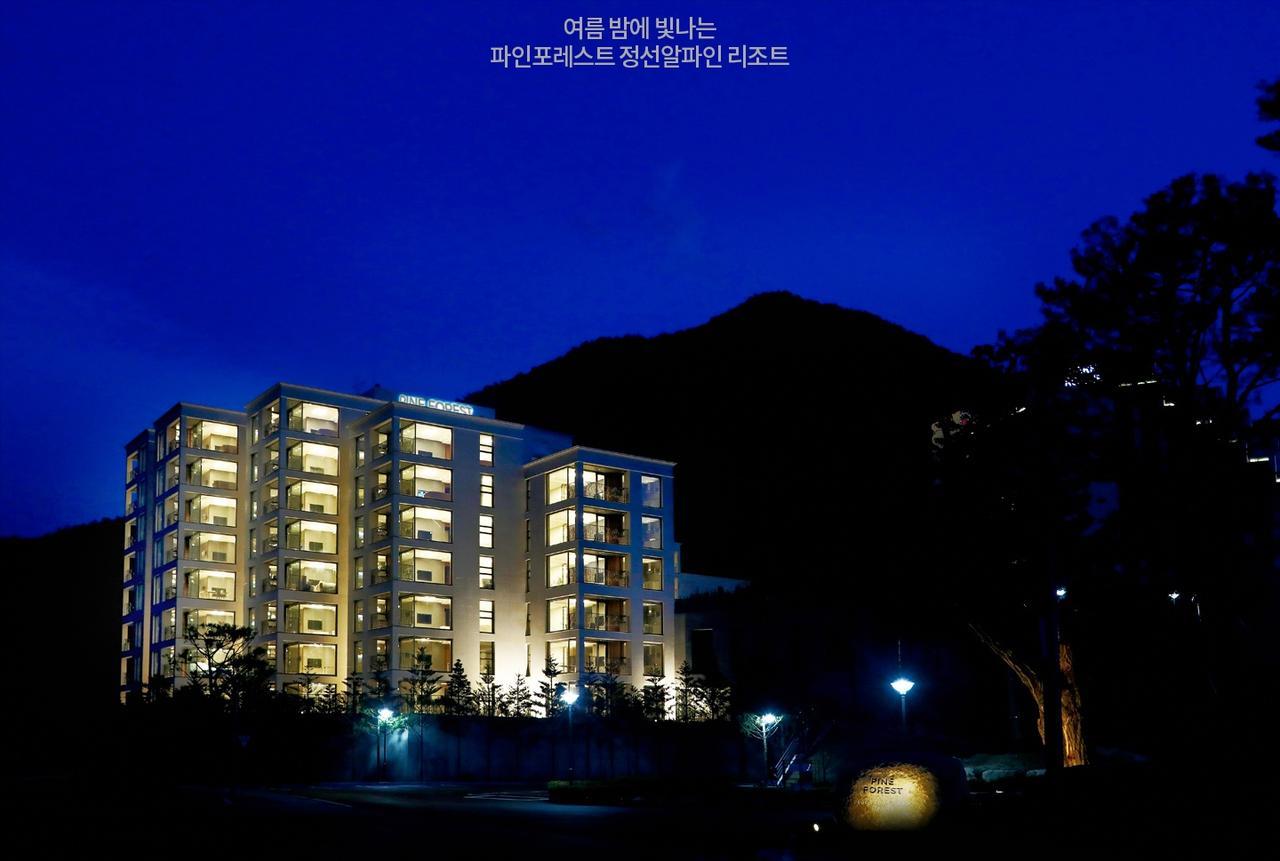Pine Forest Jeongseon Alpine Resort Exterior foto
